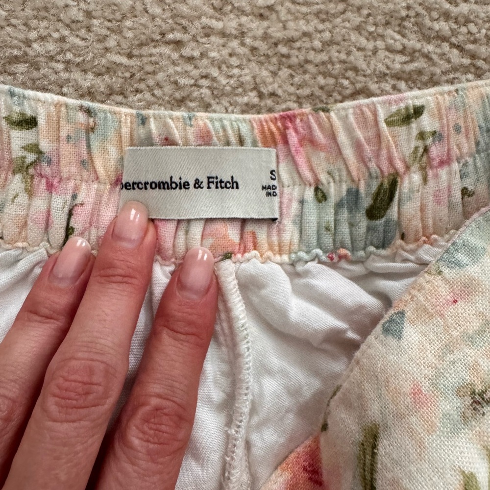 Abercrombie& Fitch 3 piece linen blend set - Picture 4 of 7